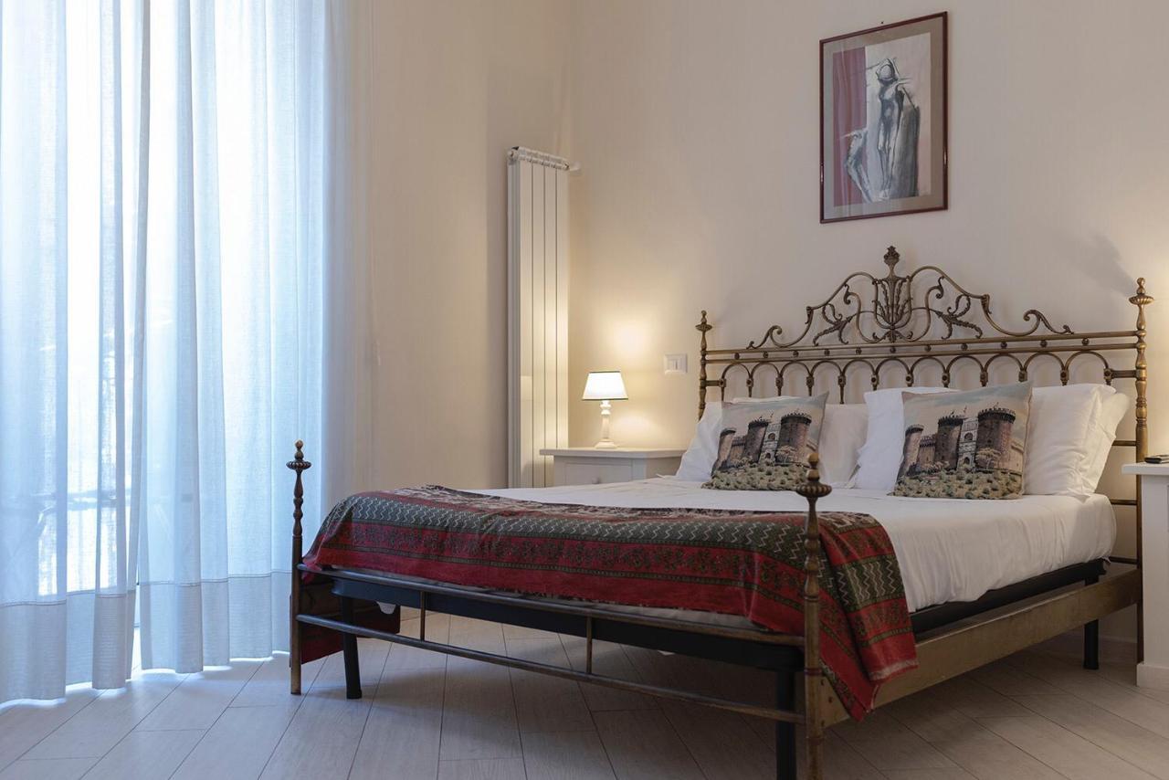 Bed and Breakfast Domus Borbonica à Naples Extérieur photo