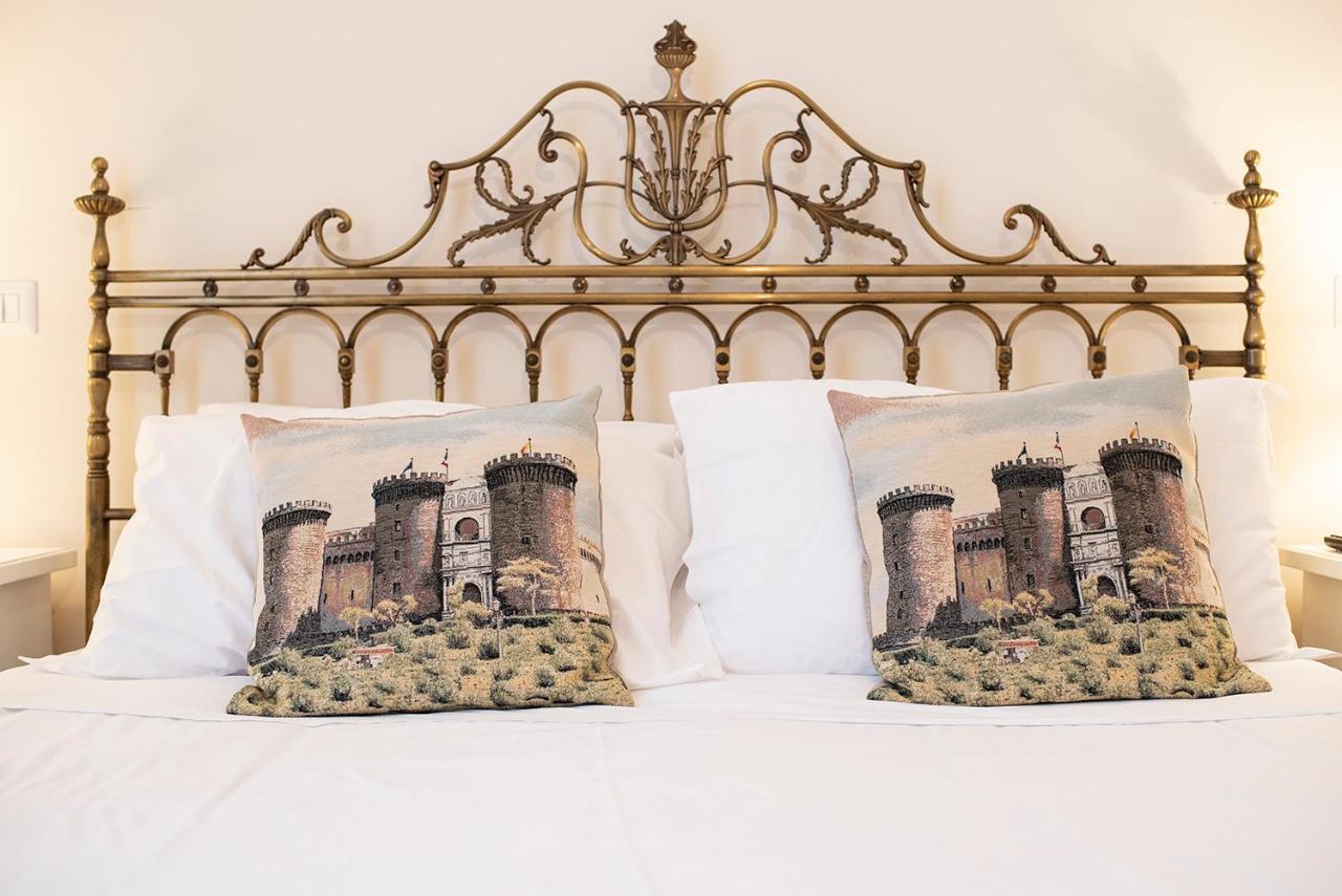 Bed and Breakfast Domus Borbonica à Naples Extérieur photo