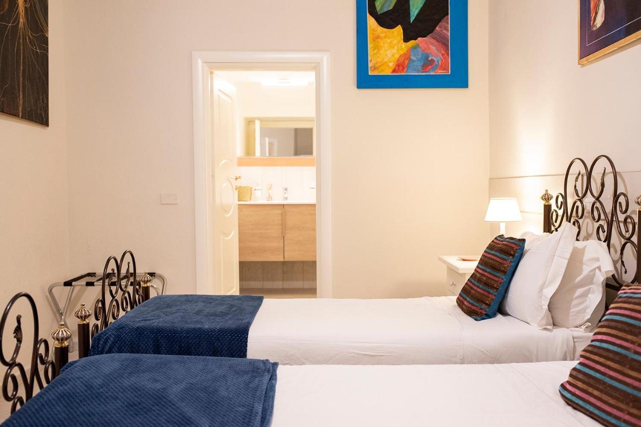 Bed and Breakfast Domus Borbonica à Naples Extérieur photo
