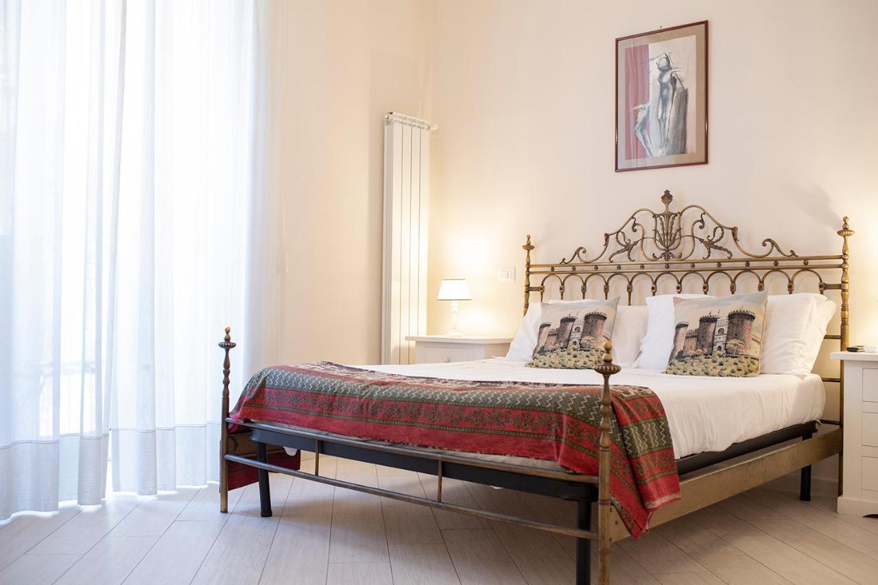 Bed and Breakfast Domus Borbonica à Naples Extérieur photo