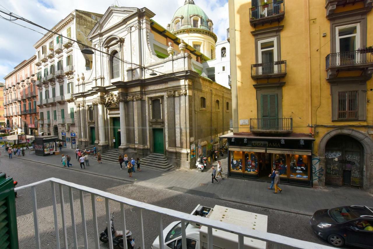 Bed and Breakfast Domus Borbonica à Naples Extérieur photo