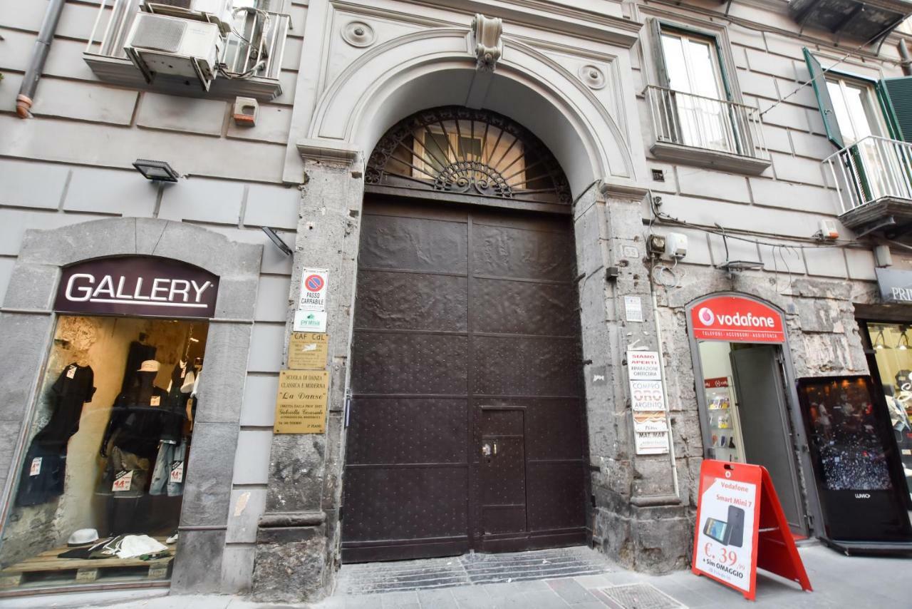 Bed and Breakfast Domus Borbonica à Naples Extérieur photo