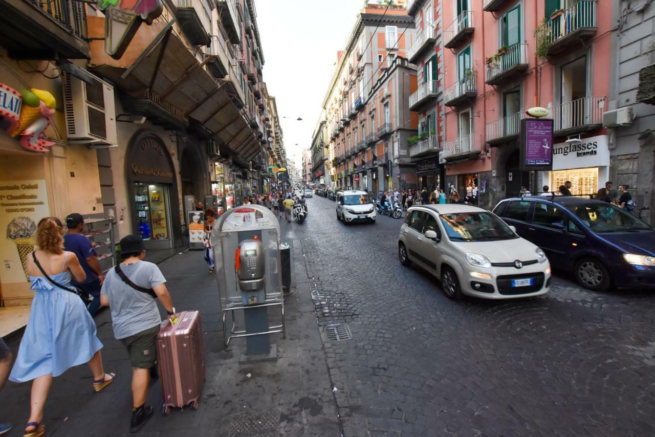 Bed and Breakfast Domus Borbonica à Naples Extérieur photo