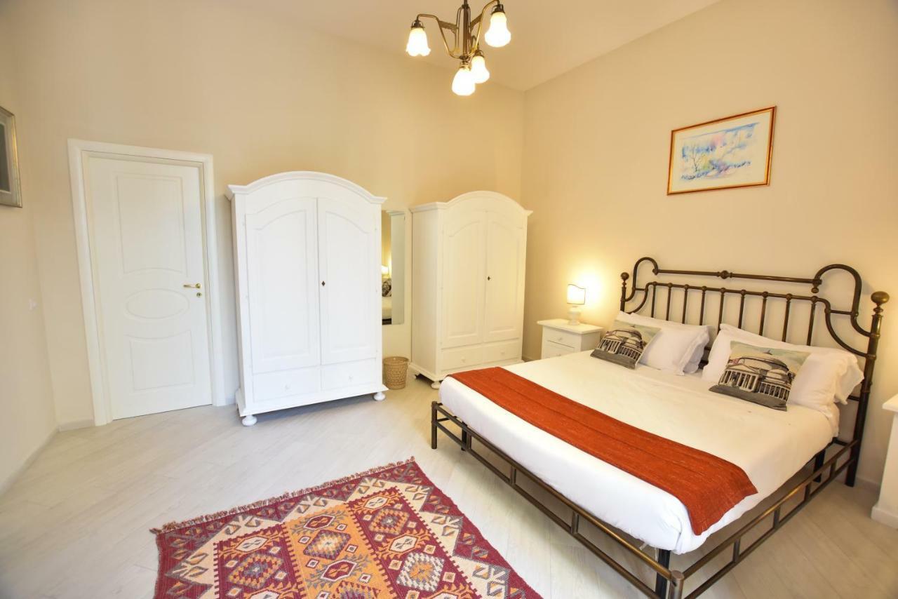 Bed and Breakfast Domus Borbonica à Naples Extérieur photo