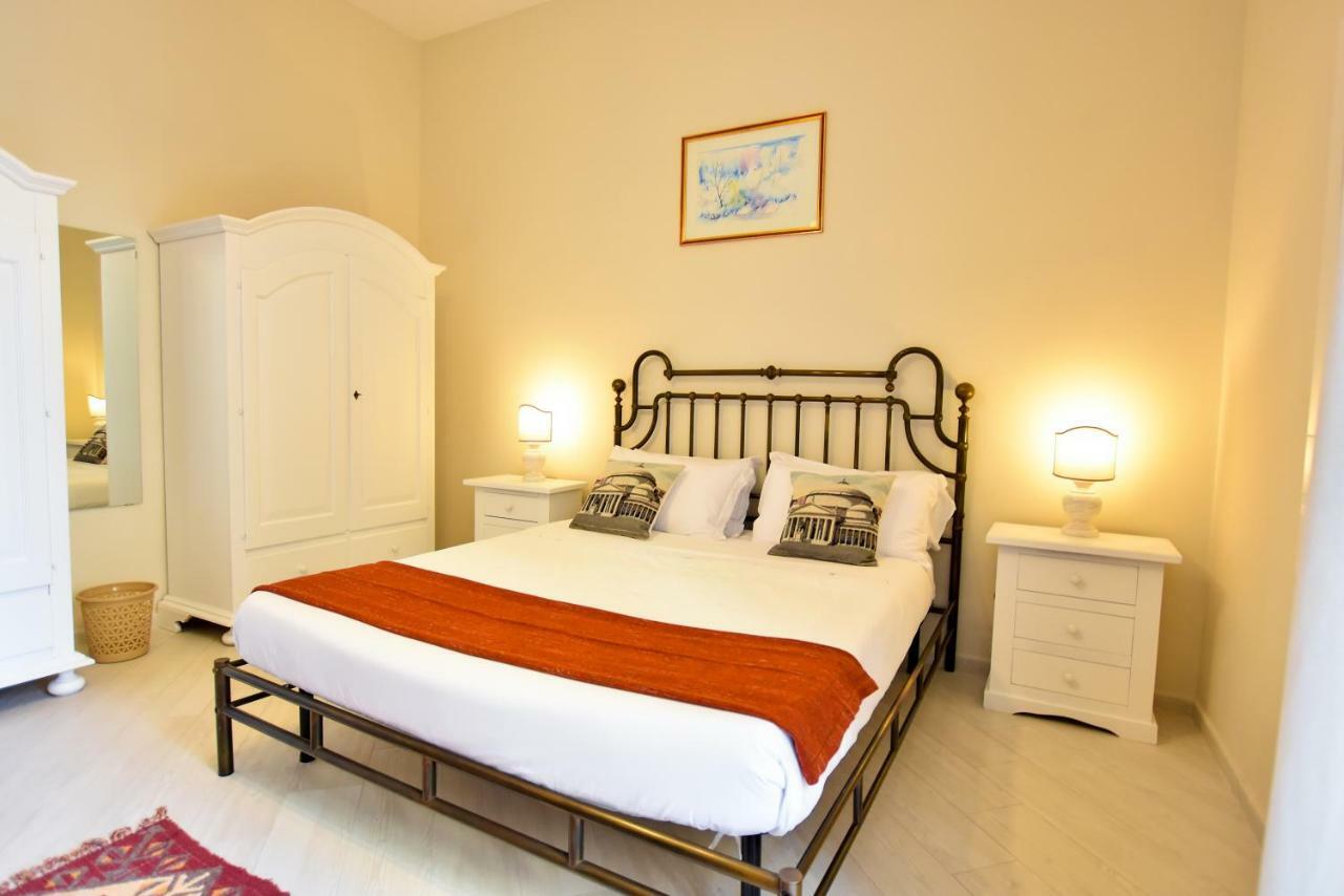 Bed and Breakfast Domus Borbonica à Naples Extérieur photo