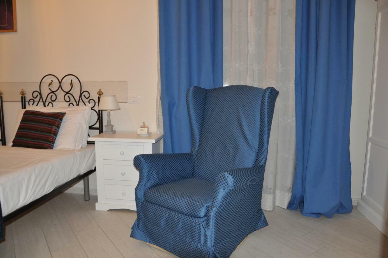 Bed and Breakfast Domus Borbonica à Naples Extérieur photo