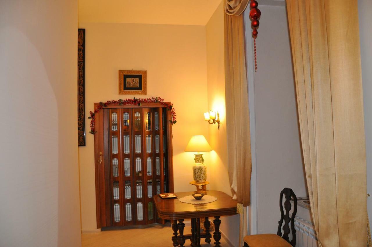 Bed and Breakfast Domus Borbonica à Naples Extérieur photo