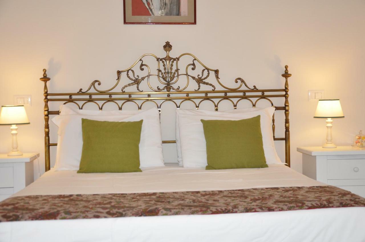 Bed and Breakfast Domus Borbonica à Naples Extérieur photo