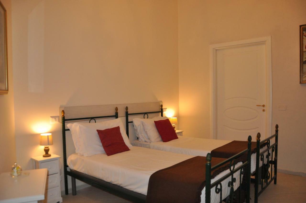 Bed and Breakfast Domus Borbonica à Naples Extérieur photo